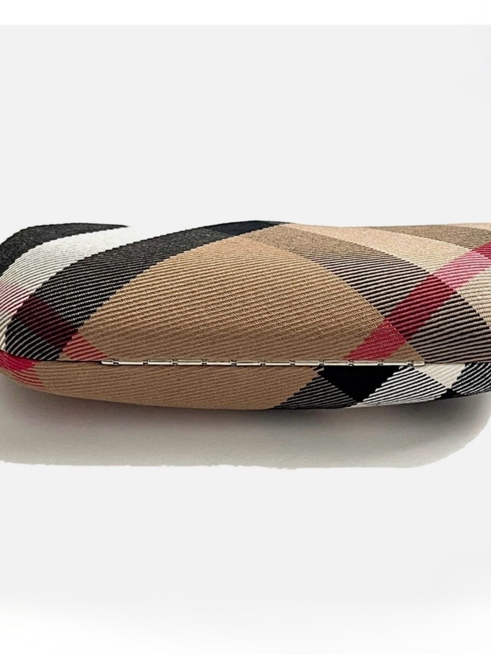 Authentic Burberry Nova Check Clamshell Glasses Case - Picture 2 of 7